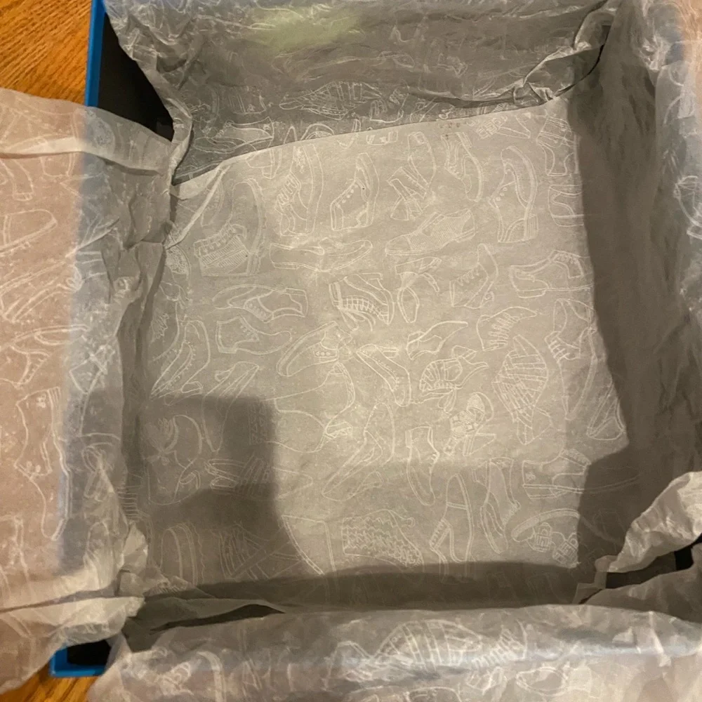 John Fluevog Axe size 8 Black - Picture 5 of 10